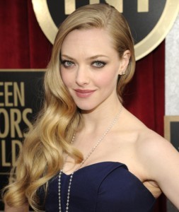 2013 Spring Hair Trends - Deep-Sided Part - Amanda Seyfried