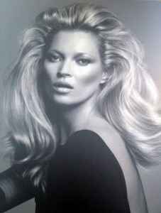 kate-moss-se-convierte-en-la-nueva-musa-de-kerastase_detalle_articulo